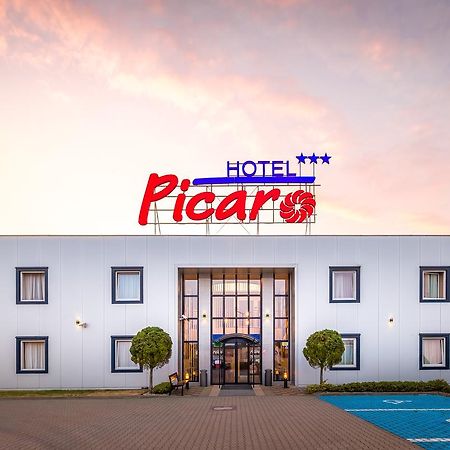 Hotel Picaro Krasnik Dolny Болеславец Экстерьер фото