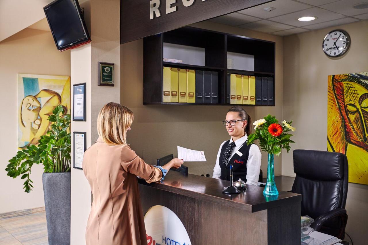 Hotel Picaro Krasnik Dolny Болеславец Экстерьер фото
